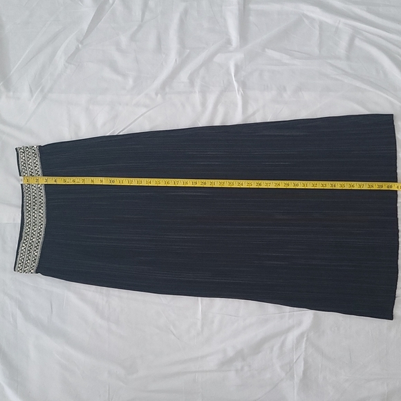 Black crepe maxi skirt with sequins detail elastic waistband medium. COCO BIANCO - Picture 3 of 7